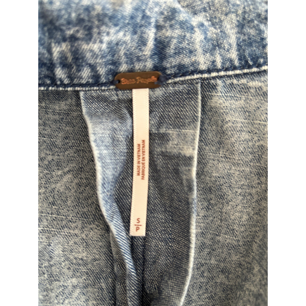 FREE PEOPLE Charlie Denim Shirt - Blue - Size Small