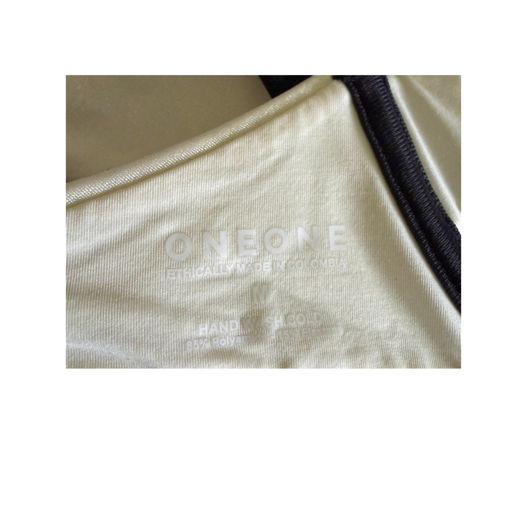 ONEONE Swimwear Amanda Top - Cape - Size Medium