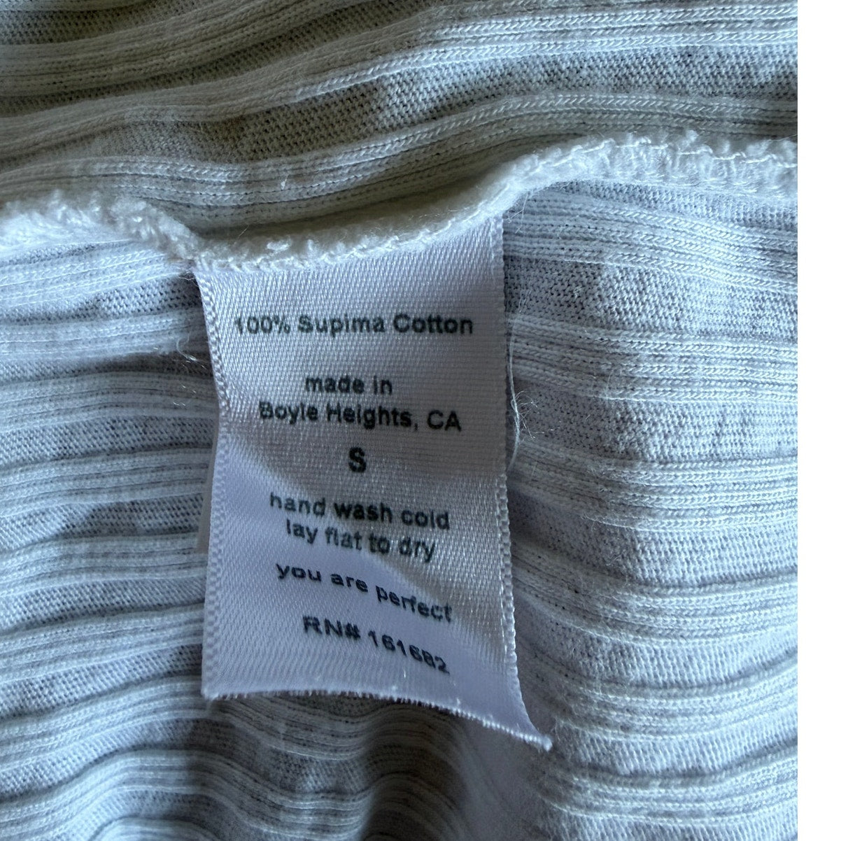 PERFECTWHITETEE Bobby V Neck Tee - White - Size Small