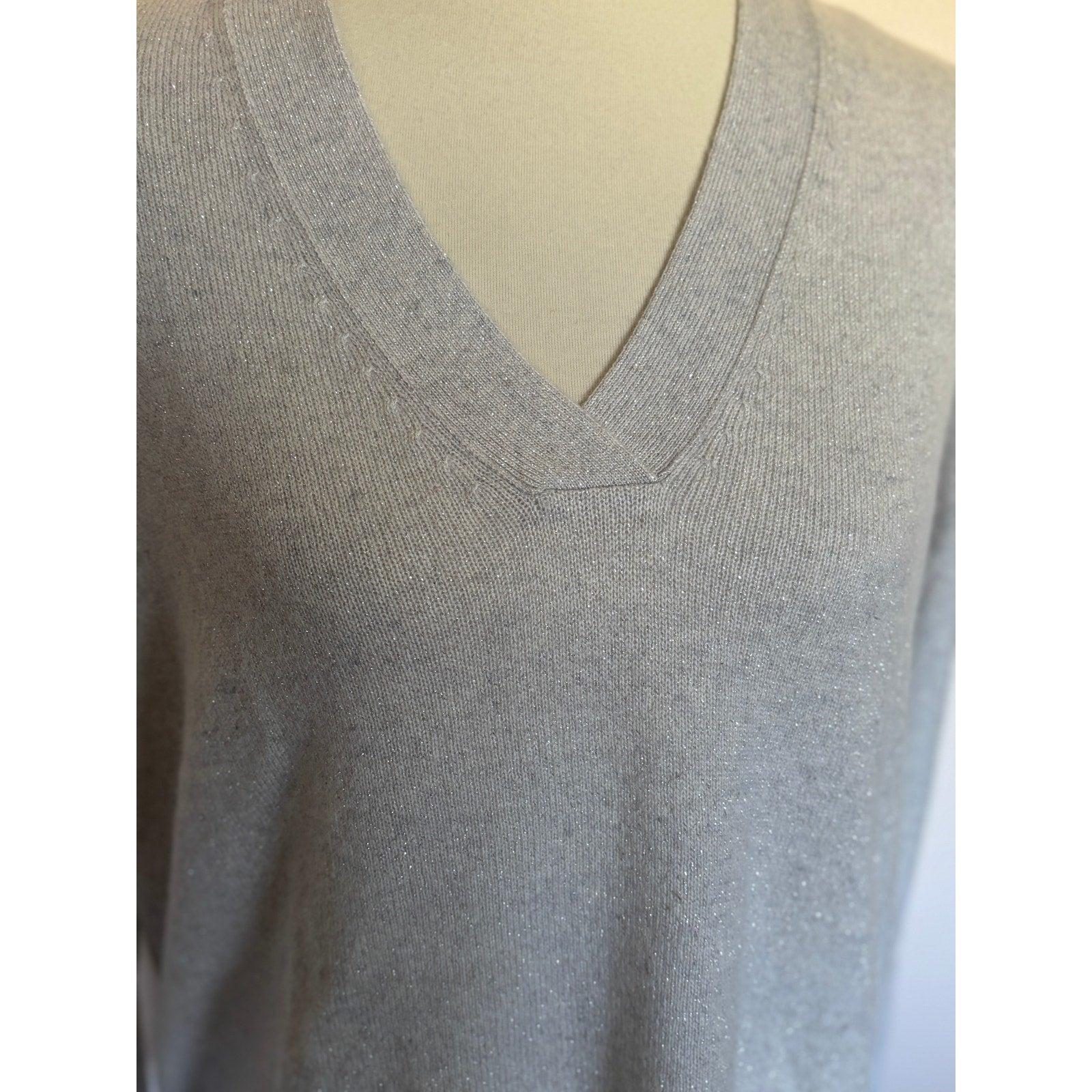 The White Company Cashmere V Neck Sweater - Metallic Grey - Size Small