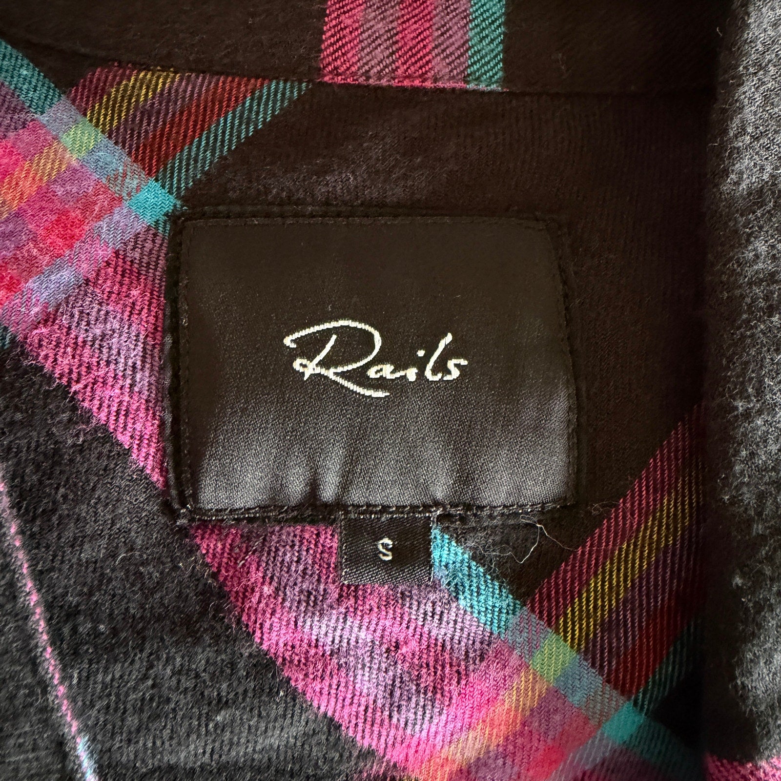 Rails Leo Shirt - Onyx Magenta Cayenne - Small