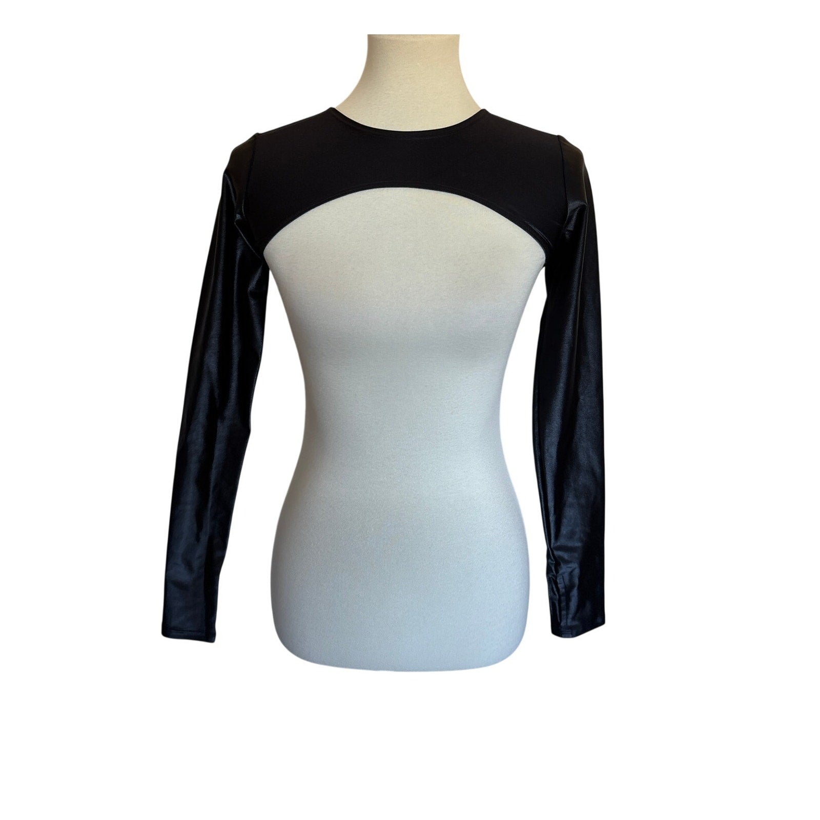 NOLI Bolero Long Sleeve Crop Top - Black - Size Small